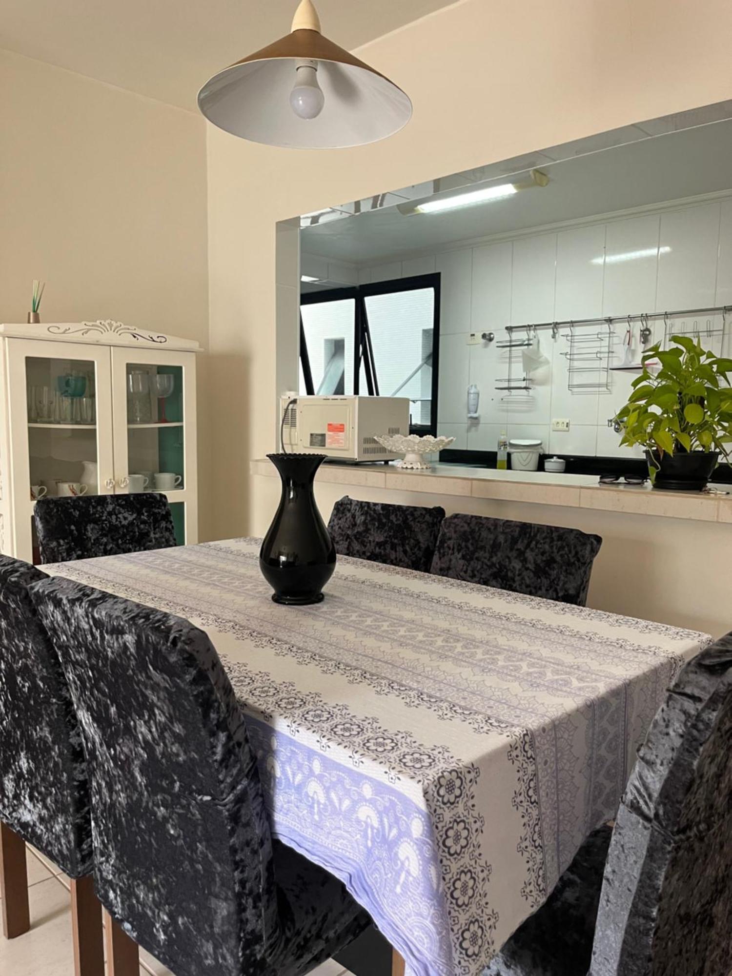 Apartamento Amplo A Menos De 400 Metros Da Praia Localizado Proximo A Praca Da Brunella, Area Nobre Do Guaruja. エクステリア 写真